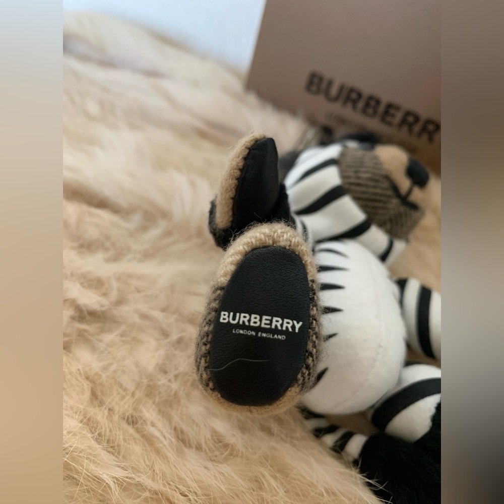 Burberry Thomas Bear Charm Zebra Costume - Picture 7 of 15